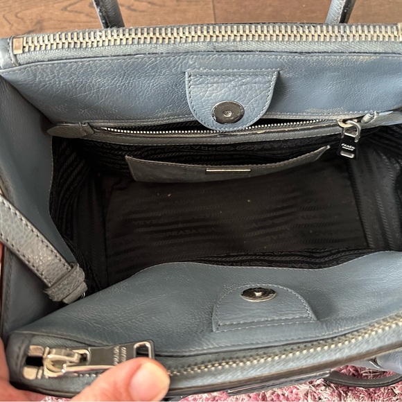 Authentic Prada Glacé Calf Twin Pocket Tote Bag, Dark Blue (Marine) - Repainted - Picture 8 of 15